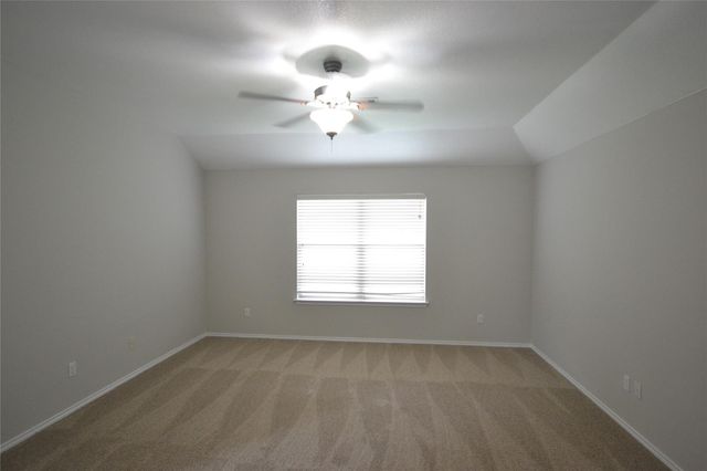 228 Falcon LN, Leander, TX 78641