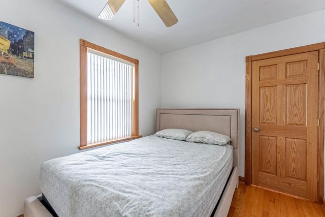 4706 N Kilpatrick Avenue, Chicago, IL 60630