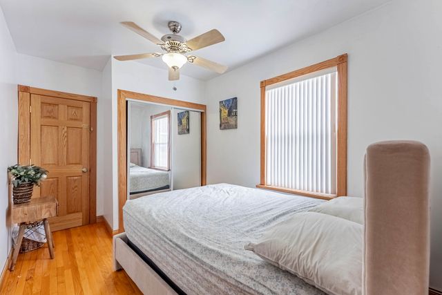 4706 N Kilpatrick Avenue, Chicago, IL 60630