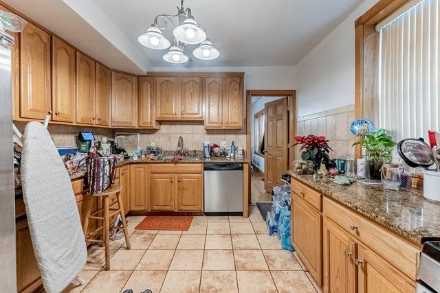 4706 N Kilpatrick Avenue, Chicago, IL 60630