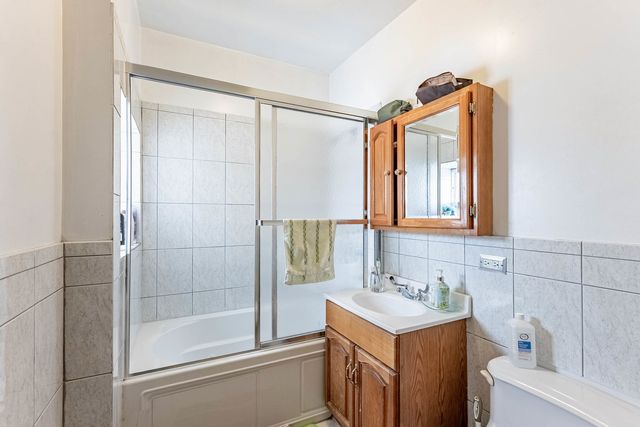 4706 N Kilpatrick Avenue, Chicago, IL 60630