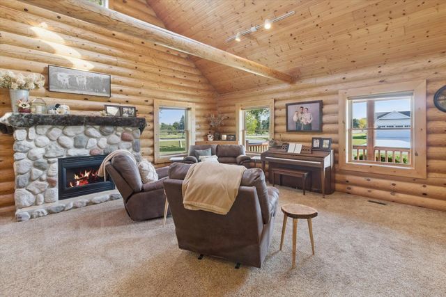 1510 Luce Court, Alma, MI 48801