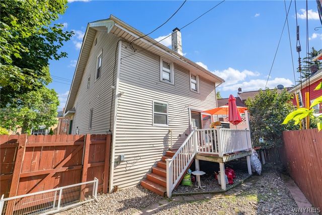 28 Mineral Springs Road, Buffalo, NY 14210