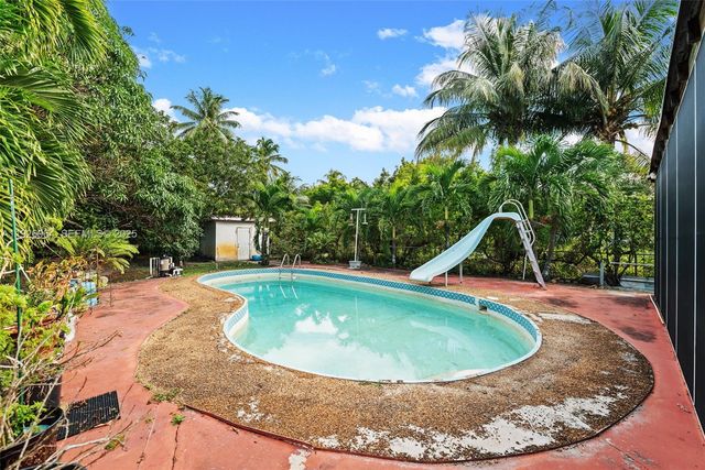 18131 NW 20th Ave, Miami Gardens, FL 33056