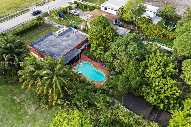 18131 NW 20th Ave, Miami Gardens, FL 33056