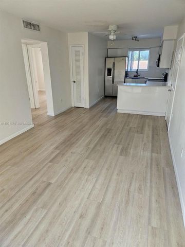 1057 SW 7th St 3, Miami, FL 33130