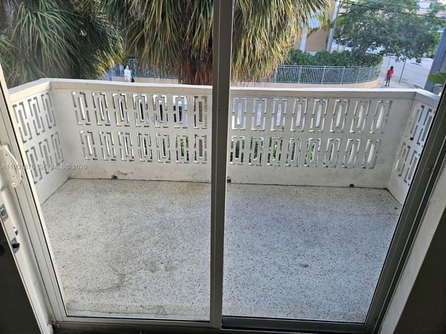 1057 SW 7th St 3, Miami, FL 33130