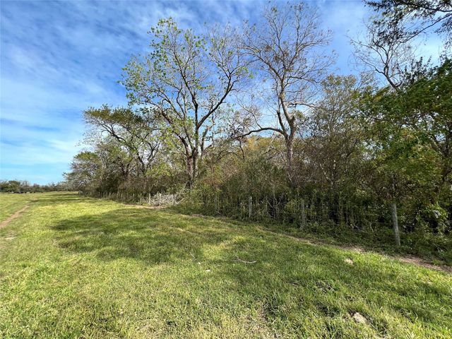 0 Hwy 35 E, Van Vleck, TX 77482