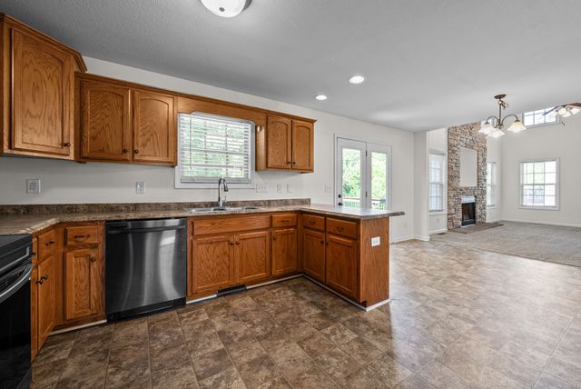 1604 Apache Way, Clarksville, TN 37042