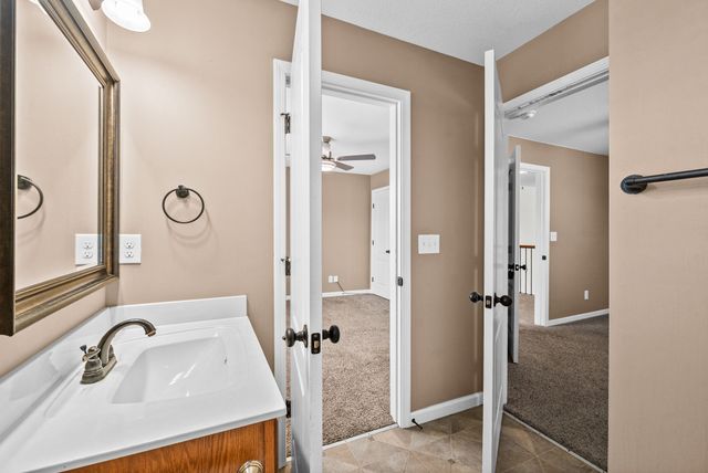 1604 Apache Way, Clarksville, TN 37042