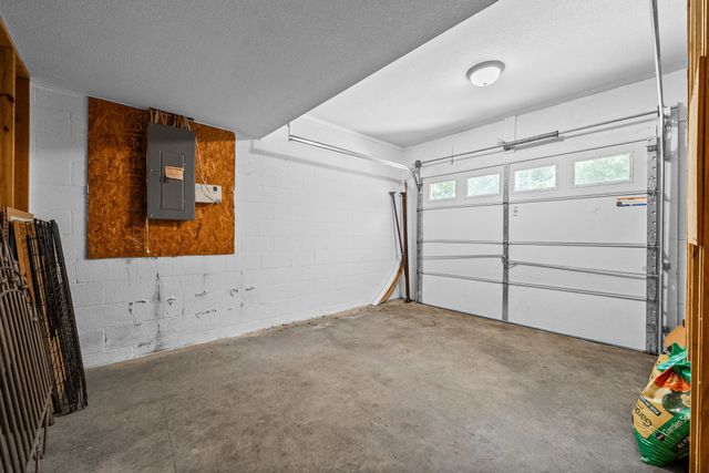 1604 Apache Way, Clarksville, TN 37042