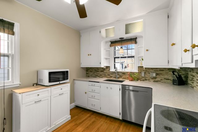 1208 S 37th Street, Lincoln, NE 68510