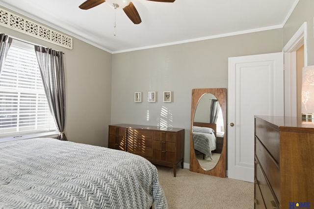 1208 S 37th Street, Lincoln, NE 68510