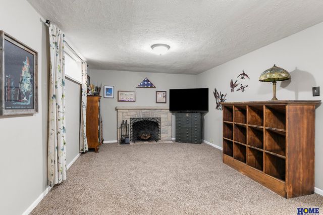 1208 S 37th Street, Lincoln, NE 68510