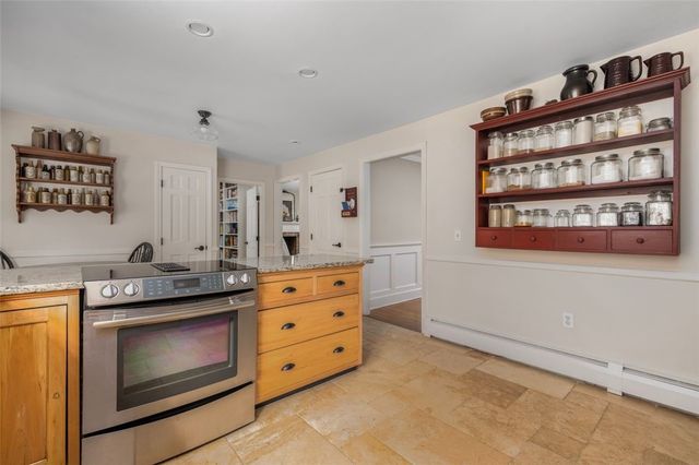 70 Williams Road, Smithfield, RI 02917