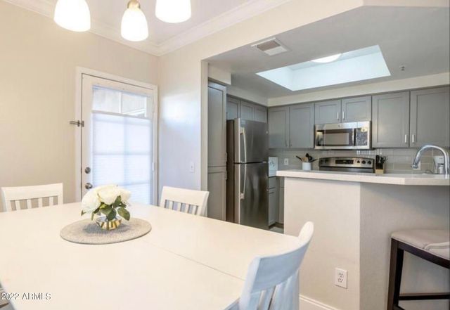 9450 E Becker Lane 1040, Scottsdale, AZ 85260