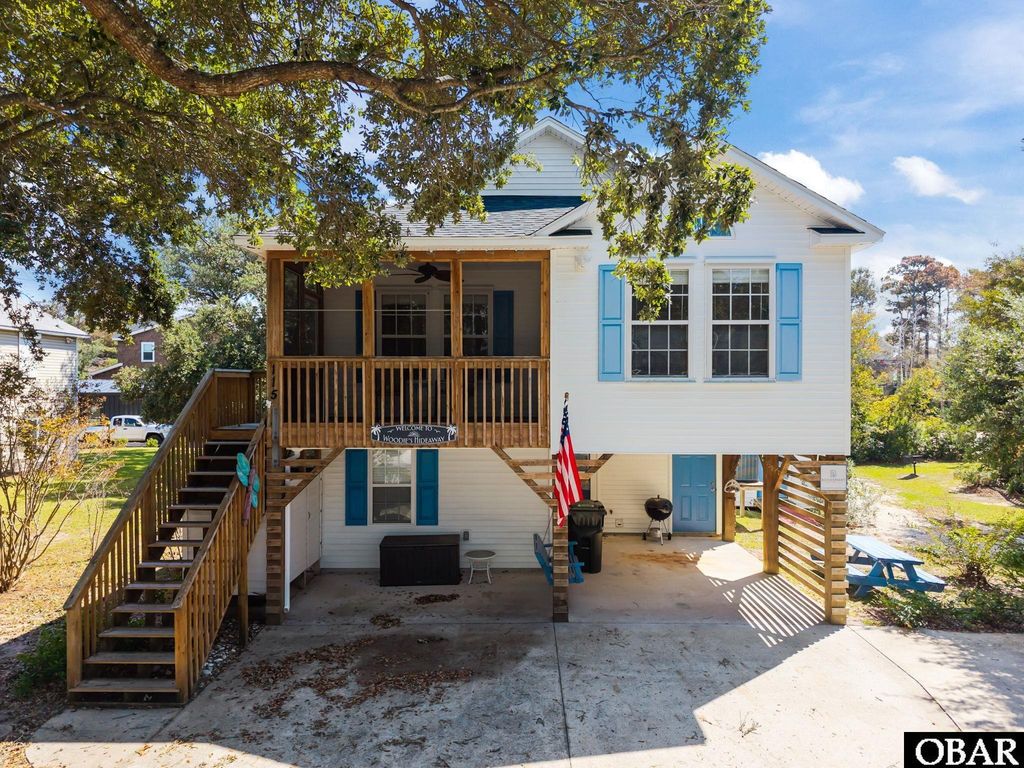 Image 1 of property listing at 115 E Crocker Road Lot 4, Nags Head, NC 27959