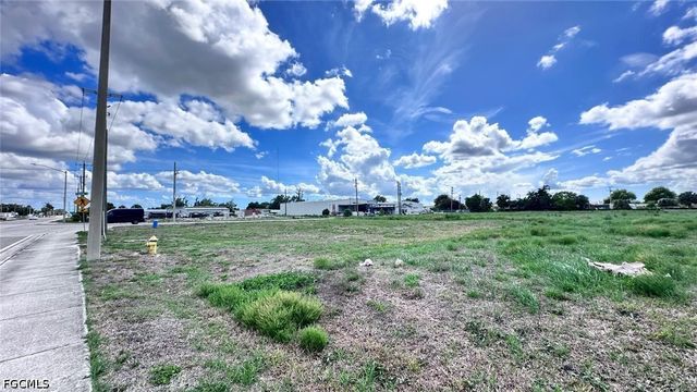 3545 Canal ST, Fort Myers, FL 33916