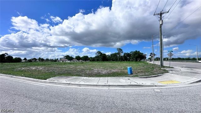 3545 Canal ST, Fort Myers, FL 33916