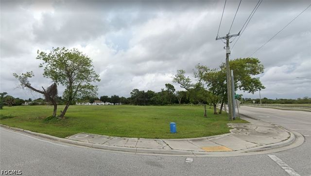 3545 Canal ST, Fort Myers, FL 33916