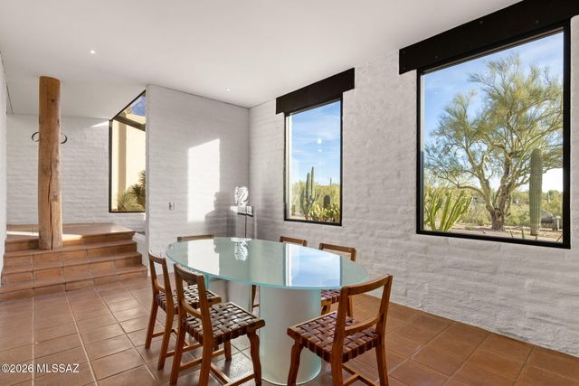 2801 E Camino Norberto, Tucson, AZ 85718