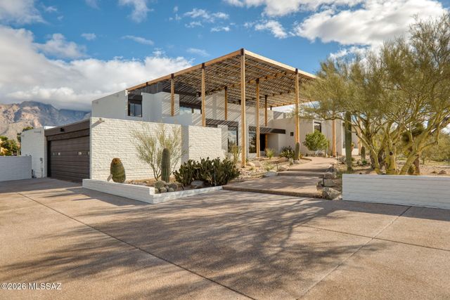 2801 E Camino Norberto, Tucson, AZ 85718