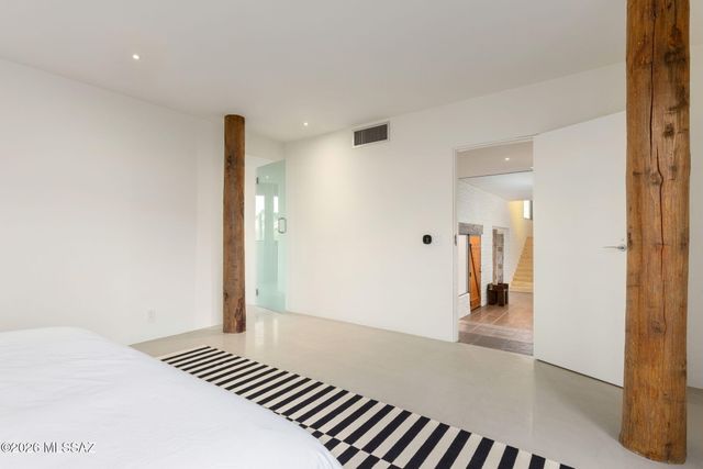 2801 E Camino Norberto, Tucson, AZ 85718