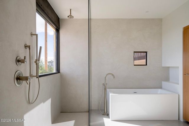 2801 E Camino Norberto, Tucson, AZ 85718