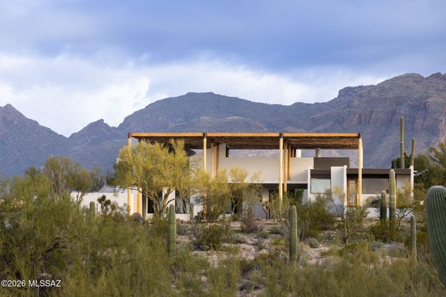 2801 E Camino Norberto, Tucson, AZ 85718