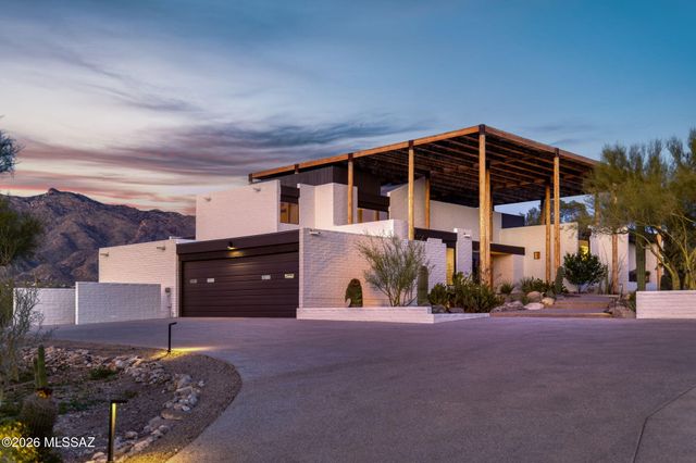 2801 E Camino Norberto, Tucson, AZ 85718