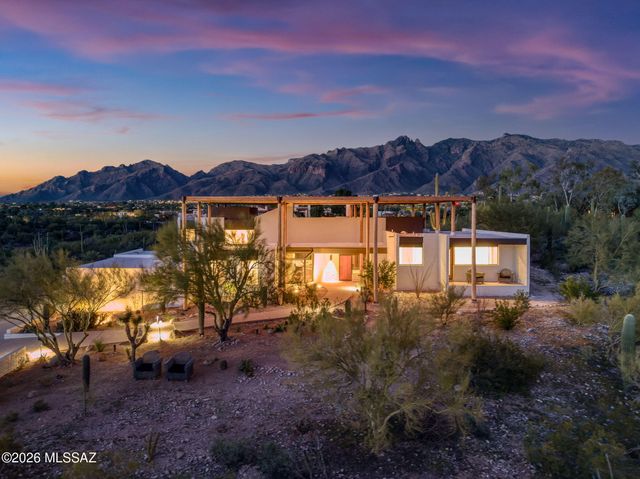 2801 E Camino Norberto, Tucson, AZ 85718