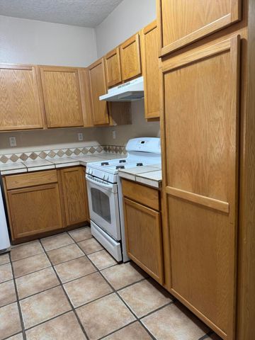 256 Glenridge Park Lane NE, Albuquerque, NM 87123