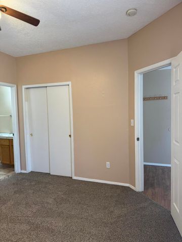 256 Glenridge Park Lane NE, Albuquerque, NM 87123