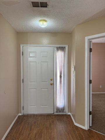 256 Glenridge Park Lane NE, Albuquerque, NM 87123