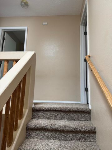 256 Glenridge Park Lane NE, Albuquerque, NM 87123