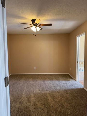 256 Glenridge Park Lane NE, Albuquerque, NM 87123