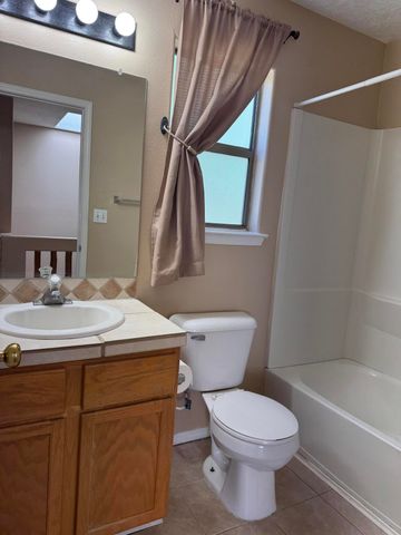 256 Glenridge Park Lane NE, Albuquerque, NM 87123