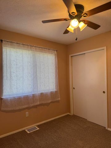 256 Glenridge Park Lane NE, Albuquerque, NM 87123