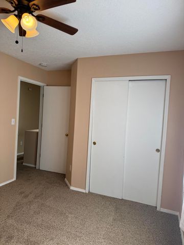 256 Glenridge Park Lane NE, Albuquerque, NM 87123