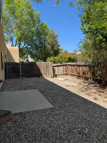 256 Glenridge Park Lane NE, Albuquerque, NM 87123