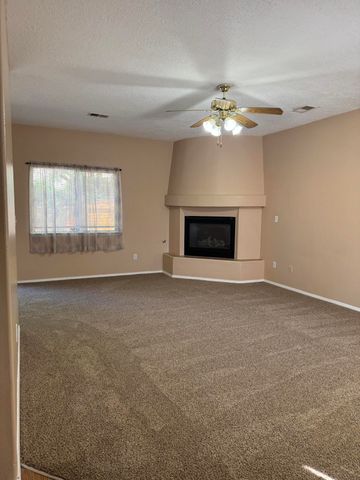 256 Glenridge Park Lane NE, Albuquerque, NM 87123