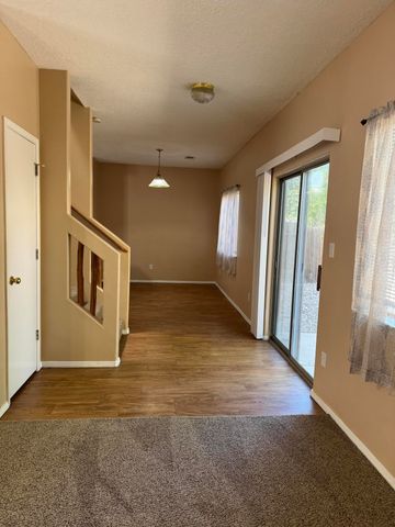 256 Glenridge Park Lane NE, Albuquerque, NM 87123