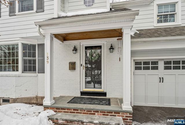 139 Central Avenue, Glen Rock, NJ 07452