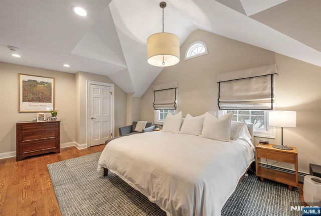 139 Central Avenue, Glen Rock, NJ 07452