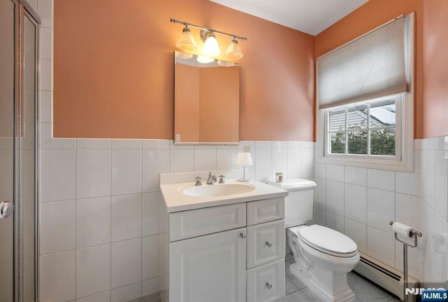 139 Central Avenue, Glen Rock, NJ 07452