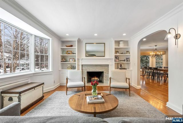 139 Central Avenue, Glen Rock, NJ 07452