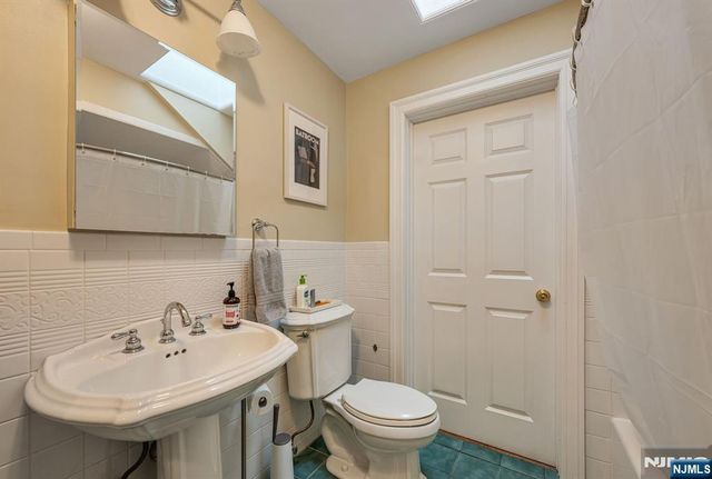 139 Central Avenue, Glen Rock, NJ 07452