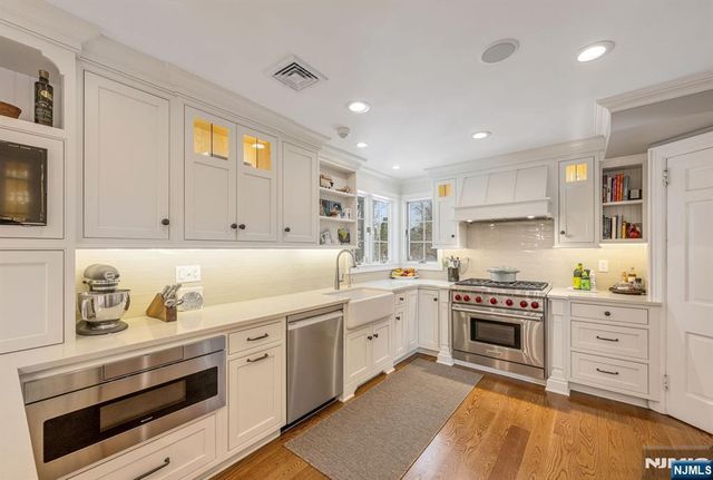 139 Central Avenue, Glen Rock, NJ 07452