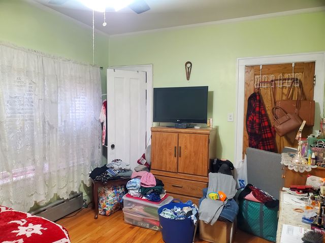 2831 N LINDER Avenue, Chicago, IL 60641