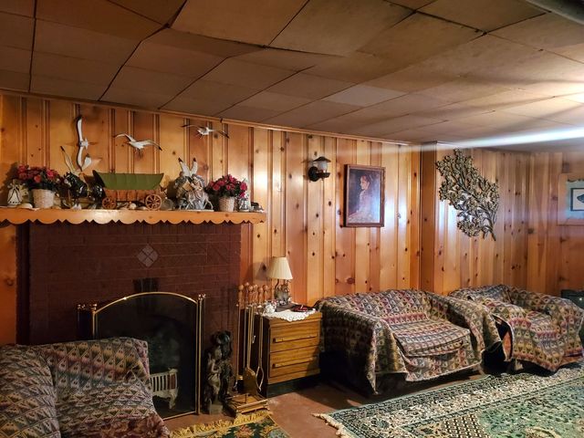 2831 N LINDER Avenue, Chicago, IL 60641